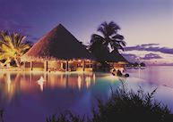Infinity pool, InterContinental Resort, Tahiti