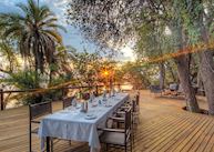 Xugana Island Lodge dining