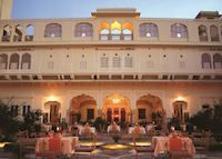 Courtyard dining, Samode Haveli, Jaipur Courtyard dining, Samode Haveli, Jaipur