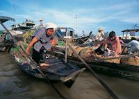Floating market near Can Tho Floating market near Can Tho