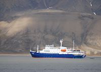 M/V Plancius M/V Plancius
