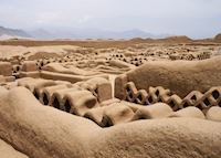 Adobe Walls, Chan Chan, Chimu culture, Peru Adobe Walls, Chan Chan, Chimu culture, Peru