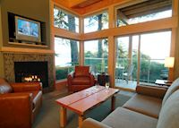 A room at Pacific Sands Resort A room at Pacific Sands Resort