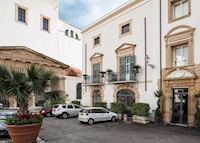 Palazzo Brunaccini, Palermo Palazzo Brunaccini, Palermo