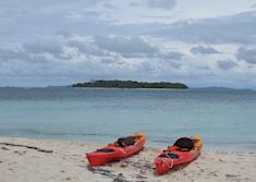 Sea Kayaking, Zapatilla Cayes