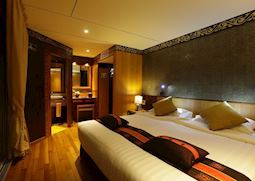 Upper deck double cabin, Paukan 2012
