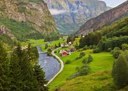 Valley approaching Flåm