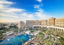 Ritz-Carlton Abu Dhabi, Grand Canal