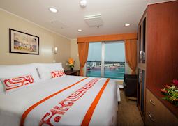 Deluxe Cabin on the Aranui 5