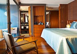 Design Suite with Balcony on the Aqua Mekong