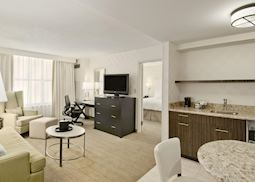 Hampton Inn & Suites Chicago - Downtown