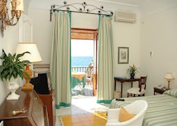 Buca di Bacco, Positano