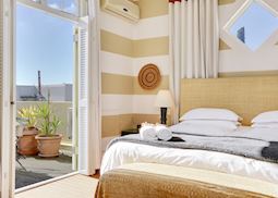 Liberty Lodge, Gandhi room