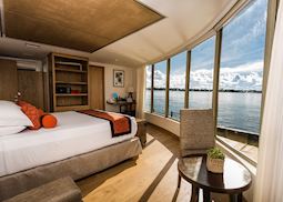 Corner suite on the Delfin III