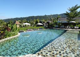 Pool, Sanak Retreat