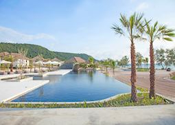 Pool area, Royal Sands