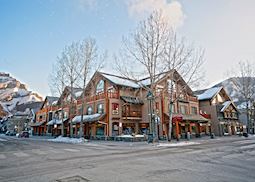 Brewster's Mountain Lodge in the Winter
