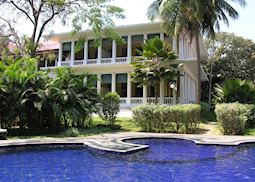 Pool at Royal Orchid Metropole, Mysore