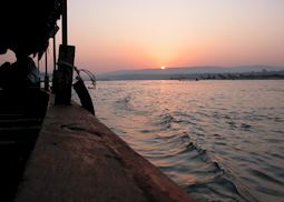 Sunrise on the Mekong, Khong Jiam