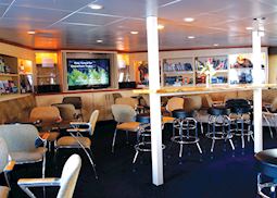 Lounge, Wilderness Discoverer