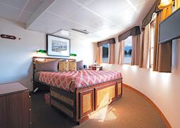 Commodore cabin, SS Legacy