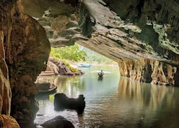 Phong Nha cave 