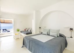 Capofaro Locanda & Malvasia, Salina island