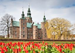 Tulips in front of Rosenborg Castle