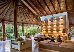 Cala Luna Lobby