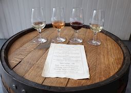 Hydromel winery and distillery tasting, Baie St Paul, Québec