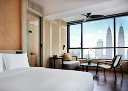 The RuMa Hotel & Residences - deluxe suite
