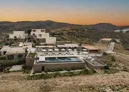 NÓS Hotel & Villas, Faros