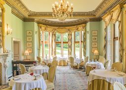 Restaurant, Palé Hall