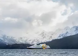 Patagonia, Quark Ultramarine