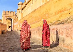 Indian women on the way to Amber Fort