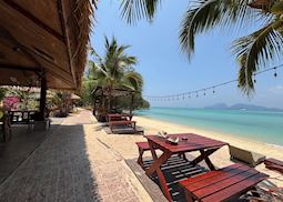 Restaurant, Mali Resort Koh Kradan