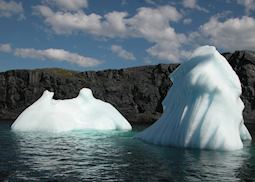 Icebergs, L' Anse aux Meadows, Newfoundland