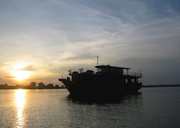 Bassac Boat, Saigon
