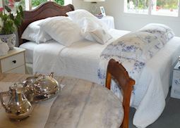 French cottage, Bed of Roses, Kerikeri