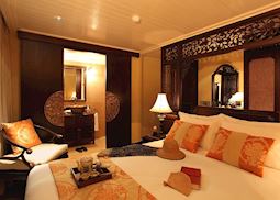 Deluxe stateroom, Jayavarman Boat, Siem Reap