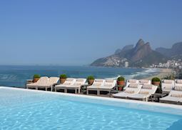 Rooftop Pool, Fasano Rio