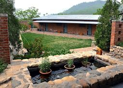 Brickyard Inn Courtyard Garden