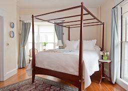 A room at the Marshall Slocum Inn, Newport