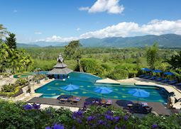 Swimming pool at Anantara Resort Golden Triangle