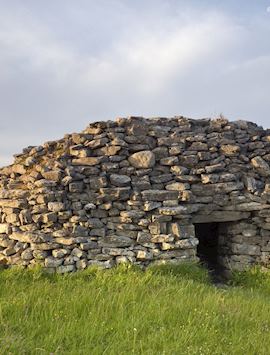 Beehive hut on Inis Mor
