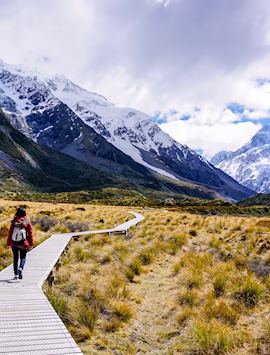Walking in the Mount Cook National Park