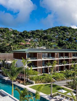 Hotel exterior and grounds