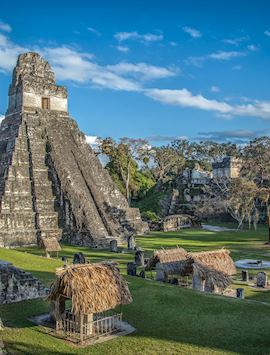 Mayan pyramid in Tikal