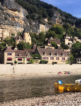 Canoeing on the river, La Roque-Gageac, Dordogne