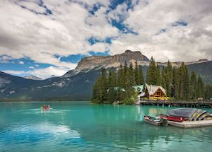 Emerald Lake Lodge, Field Emerald Lake Lodge, Field